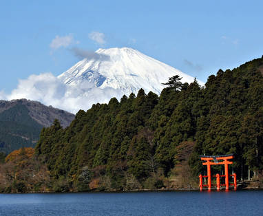 Hakone_Ashinoko_lake_-_Mt_Fuji_view
