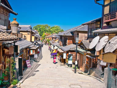 De oude en sfeervolle straten van de wijk Gion in Kyoto