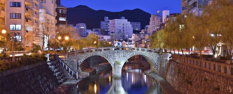 Kyushu Nagaski_-_Night_View
