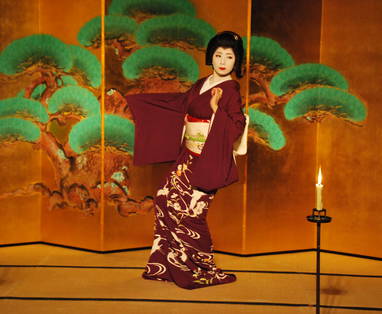 Exp_Geisha_performance_(2)