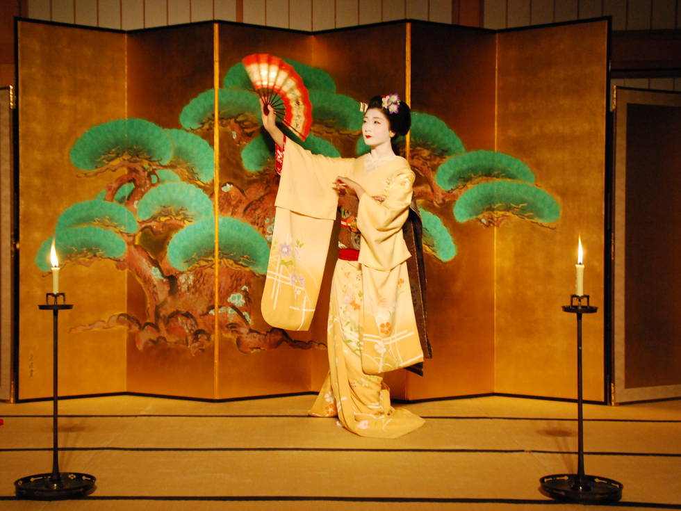 Exp_Geisha_performance