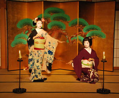 Exp_Geisha_performance_(3)