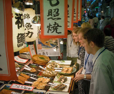 Kyoto_nishiki_market_05_KCVB
