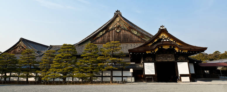 Kyoto_-_Nijo_Castle_-_general_view