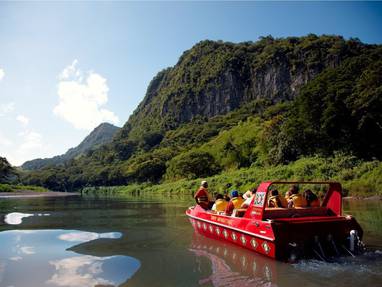 SIGF50A_River_Safari1