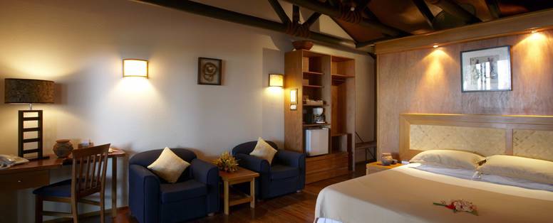 First-landing-bure-interieur