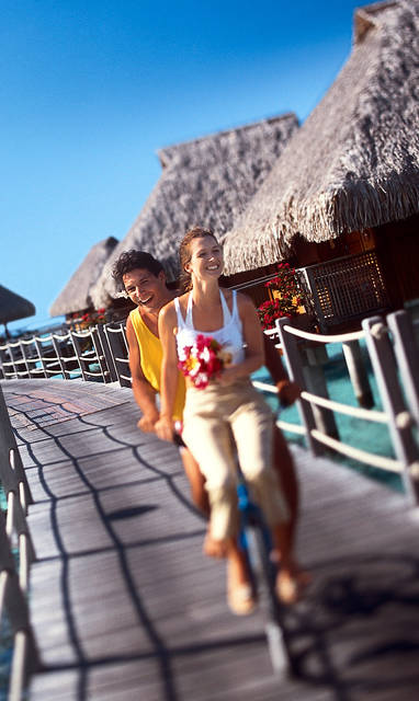 MOZ_Hilton_Moorea_Romantic_moments05