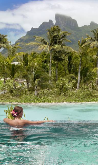 BOB_Four_Seasons_Spa._JACUZZI