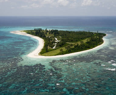 Aerial_View_of_Bird_Island.iii