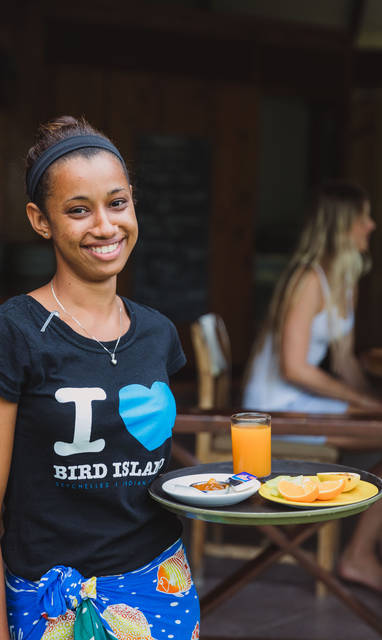 Service_with_a_smile_at_Bird_Island