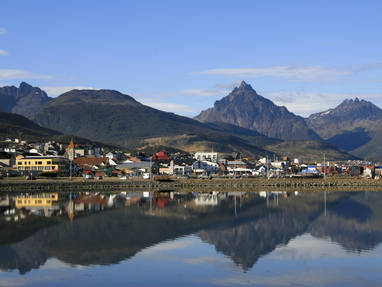Aliwen_Ushuaia_iStock_000008124486_Large
