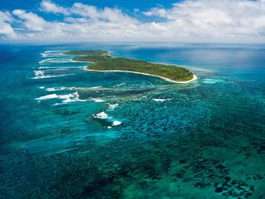 DES-50-00C-AE01H-Aerial_View_of_Desroches