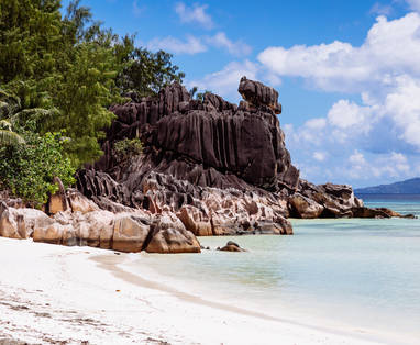 STB_34_Granite_Curieuse_