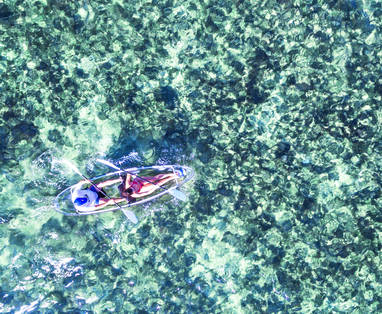 BlueSafari-alphonse-kayaking-03-AnthonyGrote