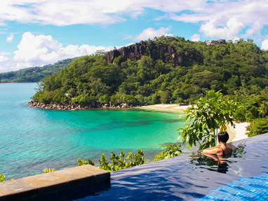 Maia_Luxury_Resort___Spa_-_Villa_Pool_gedraaid