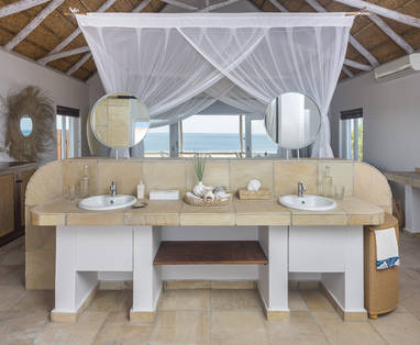 Azura_Marlin_Beach_-_Beach_Villa_bathroom
