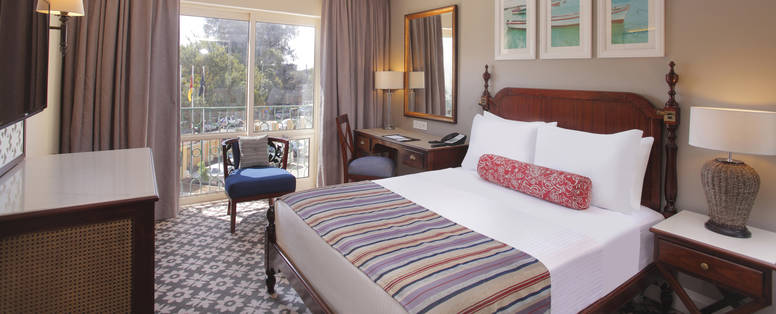 Southern_Sun_Maputo_-_Standard_Room_rev