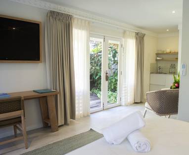 Gardenstudio2-LittlePolynesian-CRED_davidkirklandphotography.