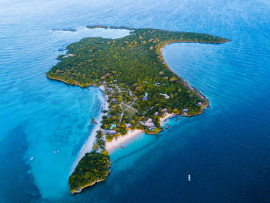 0._Azura_Quilalea_-_Aerial_view_-_Scott_Ramsay