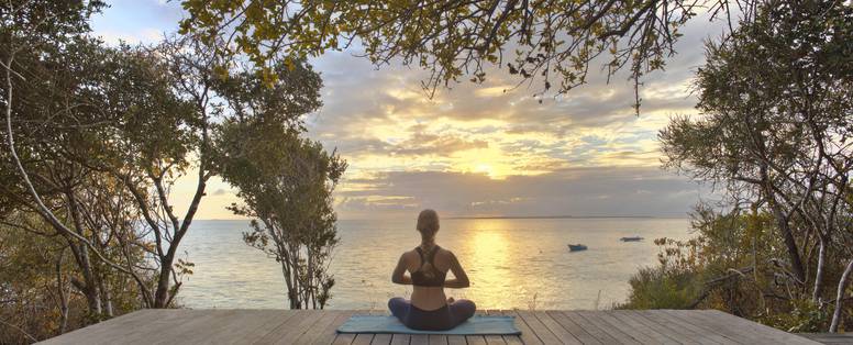 6.3_AZURA_QUILALEA_-_Sunset_view_from_Villa_Quilalea_deck