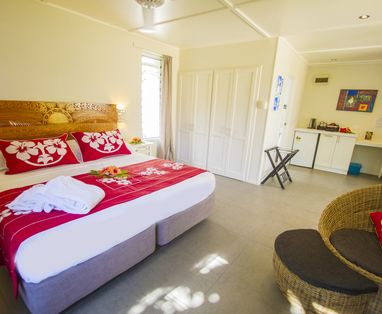 Manuia-Beach-VIP-Bungalow-Interior-