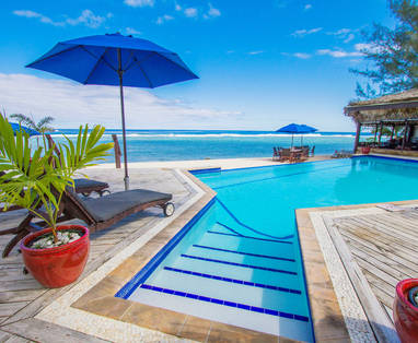 Manuia-Beach-Pool-onlooking-the-Beach-