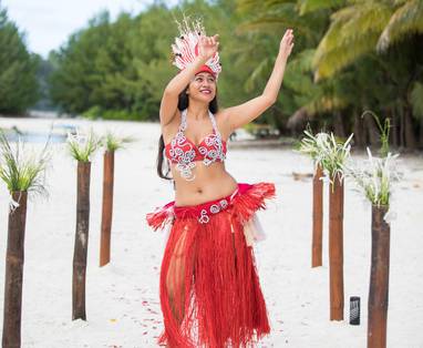 weddingsIslandmadiendancer-PacificResortRarotonga-CRED_turamaphotography