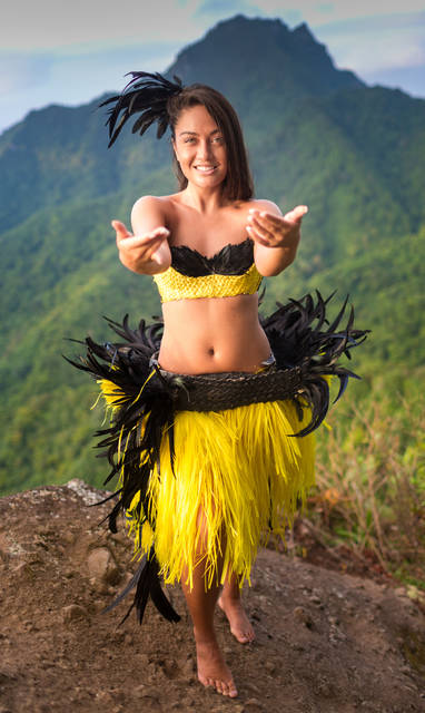 Dancer on Rarotonga