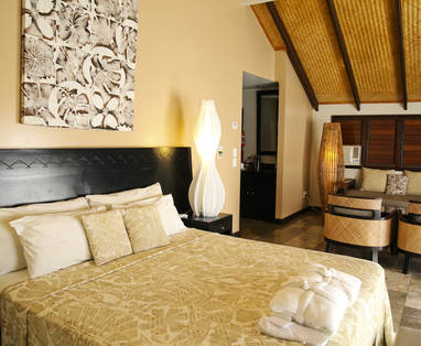 Crown-Beach-Resort-Courtyard-Pool-Suite