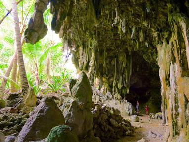 anatakitaki_cave_atiu