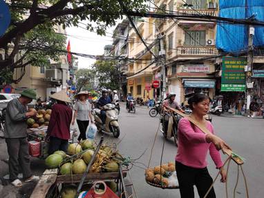 Hanoi_streets_(Lisanne)