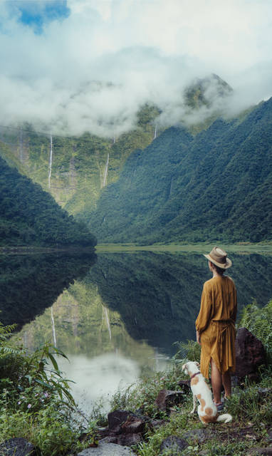 plaine_des_palmistes19_grand_etang_femme_-_CREDIT_IRT_-_Michel_Vespasien_dts_07_2021