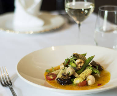 PE_hotel_b_gerecht_Ceviche_vegano_al_aj_¡_amarillo_ahumado