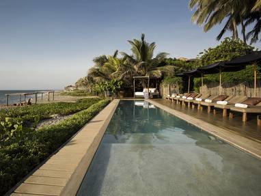 PE_hotel_kichic_zwembad_bij_strand_357A5887