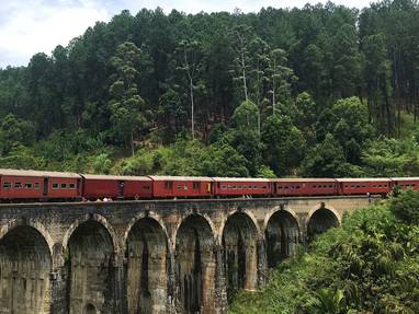 LB_LK_Nine_Arch_Bridge_(2)