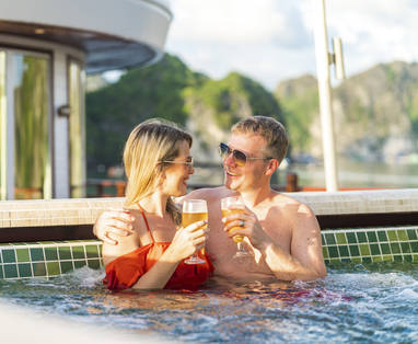 VN_Ylang_Cruise_49536037998_d7b4fd8fef_o