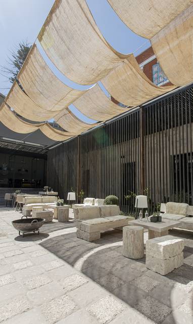 PE_cirqa_binnenplaats_licht_CIRQA105