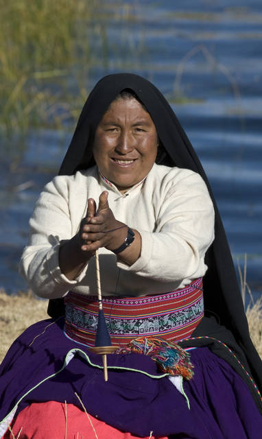 PE_titilaka_lodge_bevolking_cultuur_TL_IslandLake013_(2)