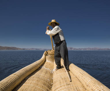 PE_titilaka_lodge__boot_traditioneel_TL_IslandLake001_(2)