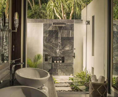 VN_Quy_Nhon_Anantara_Quy_Nhon_Villas_Beachfront_Villa_Outdoor_Shower