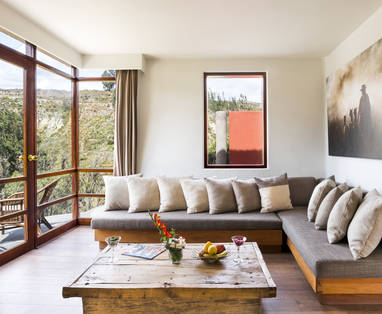 PE_colca_lodge_zitgedeelte_42