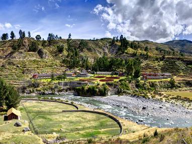 PE_colca_lodge_buitenaanzicht_24