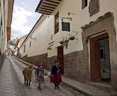 PE_cusco_casa_cartagena_straat_dorp_-67