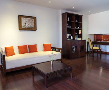 VN_Saigon_Pool_Suite_Living_Room_2
