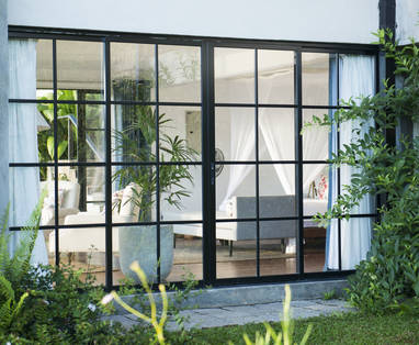 Warleigh_(4)_l_Lakeview_Bedroom