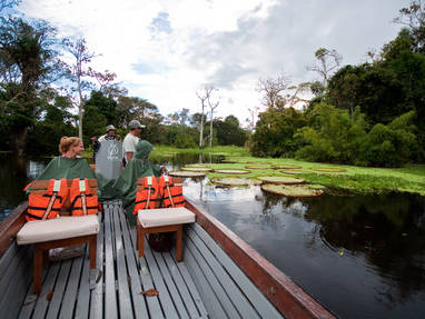 PE_delfin_cruise_3_amazone_excursie_boottocht_Skiff_(9)