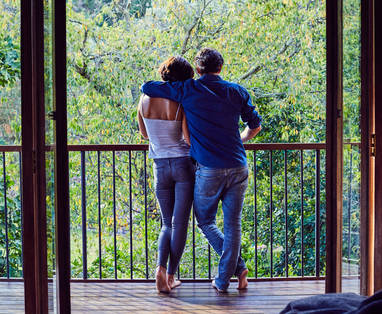 PE_andenia_hotel_heilige_vallei_samen_op_balkon_50__11460