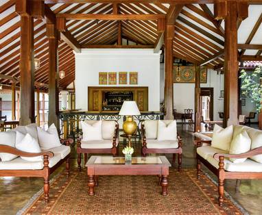 Walawwa_sitting_area_(2)