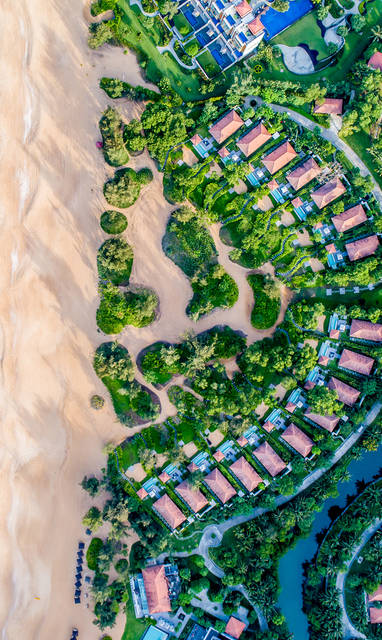 VN_Lang_Co_Banyan_Tree_Lăng_Cô_Overview_(3)