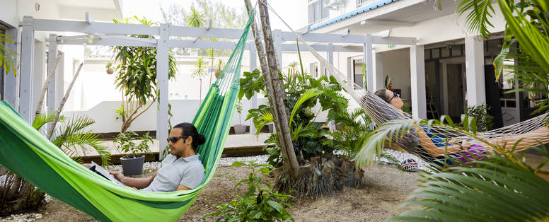 RE_Saint_Gilles_GB-180503-HotelGrandBleu